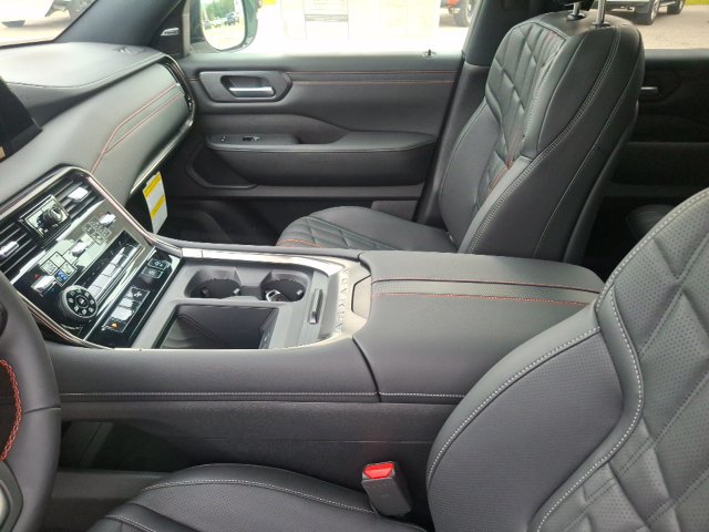 New 2026 Nissan Armada PRO-4X AWD/4WD image 28