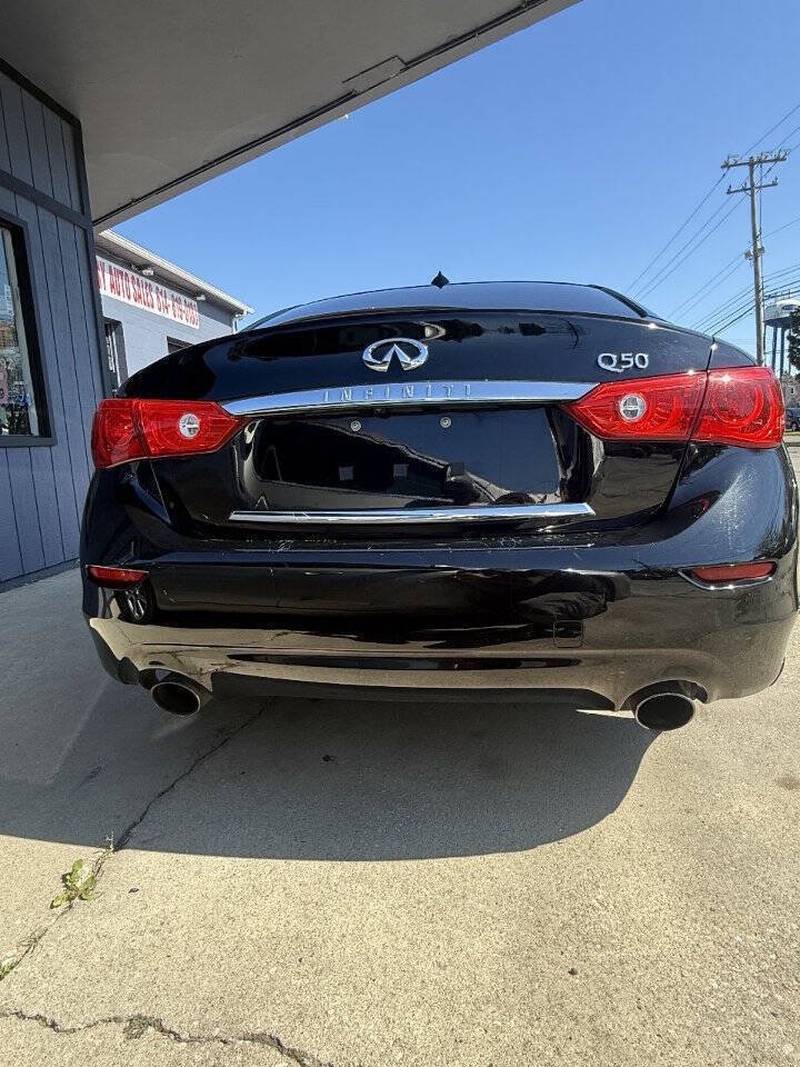 Used 2016 INFINITI Q50 3.0t Premium w/ 3.0T Premium Plus Package RWD image 5