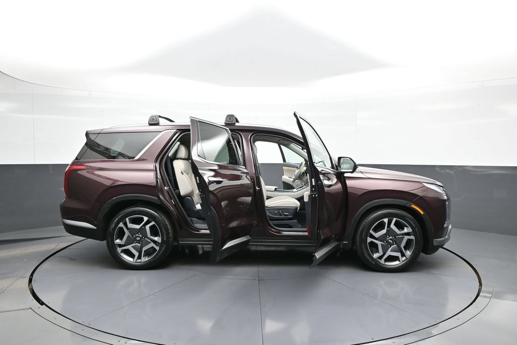 Used 2024 Hyundai Palisade Limited AWD/4WD image 47