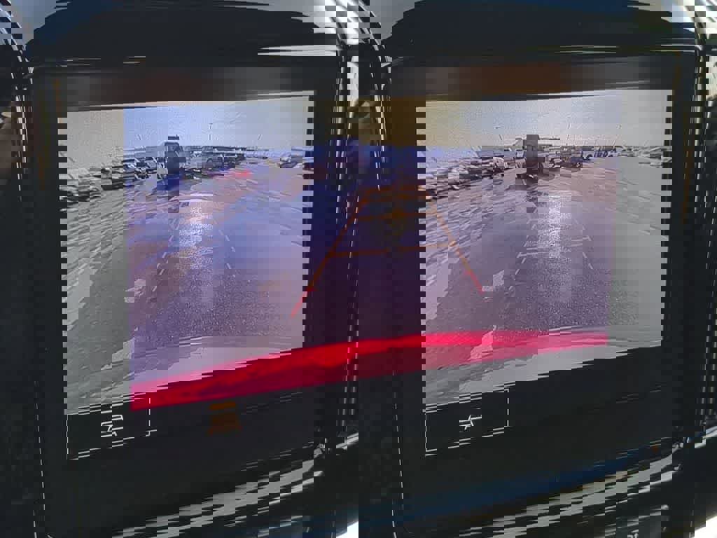 Used 2024 Chevrolet Traverse LT image 29