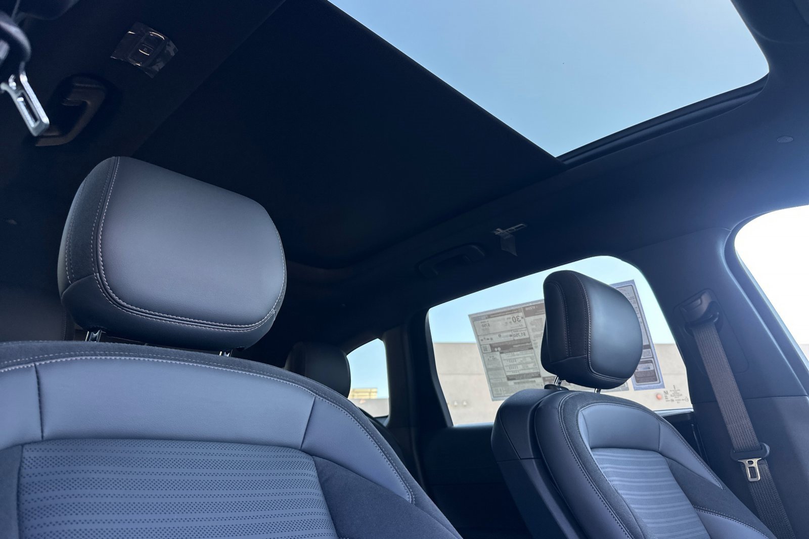 New 2025 Lincoln Nautilus Reserve w/ Jet Appearance Package image 16