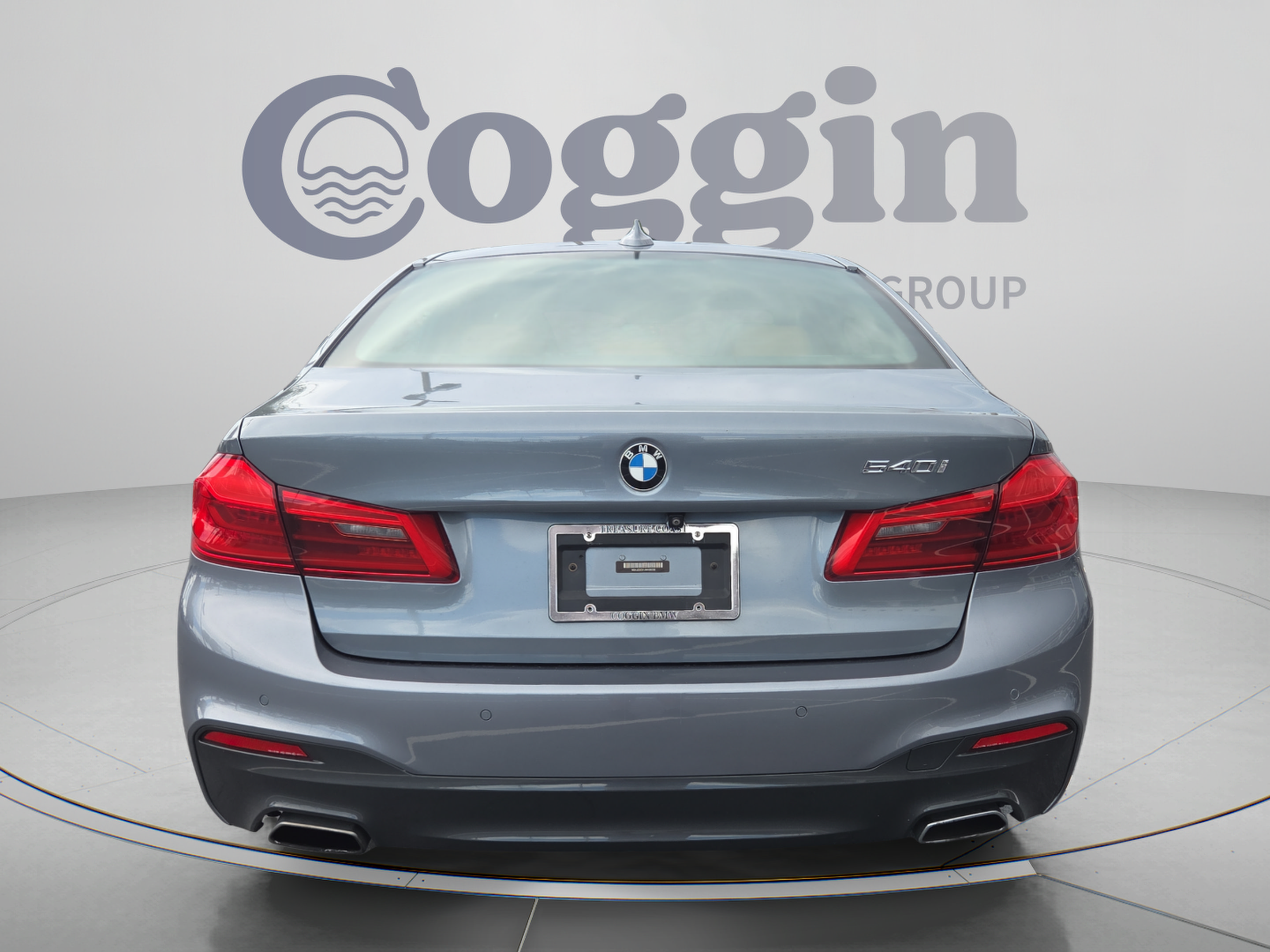 Used 2018 BMW 540i w/ M Sport Package RWD image 4