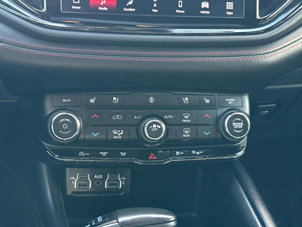 Used 2024 Dodge Durango GT AWD/4WD image 19