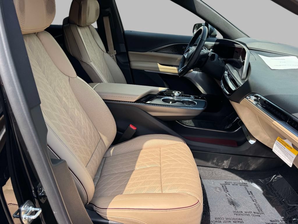 Used 2026 Cadillac Lyriq Signature Luxury w/ Nappa Leather Package AWD/4WD image 14
