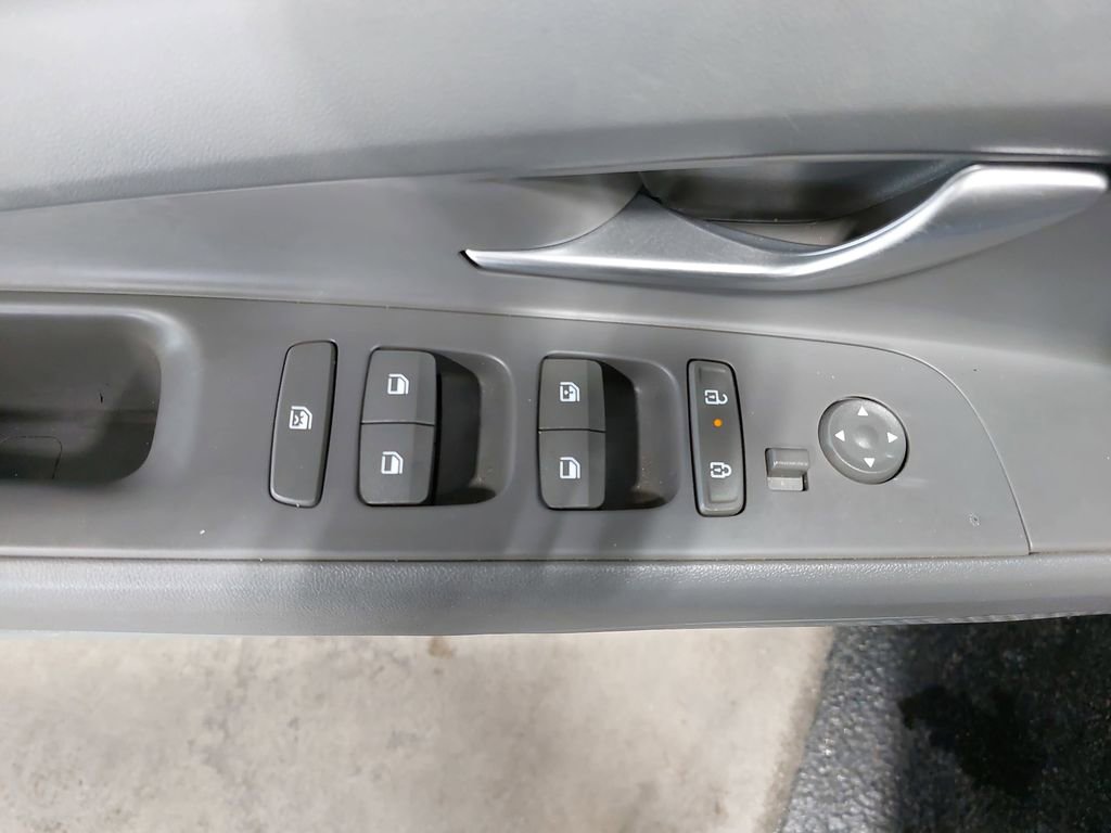 Used 2025 Hyundai Elantra Sport FWD image 27