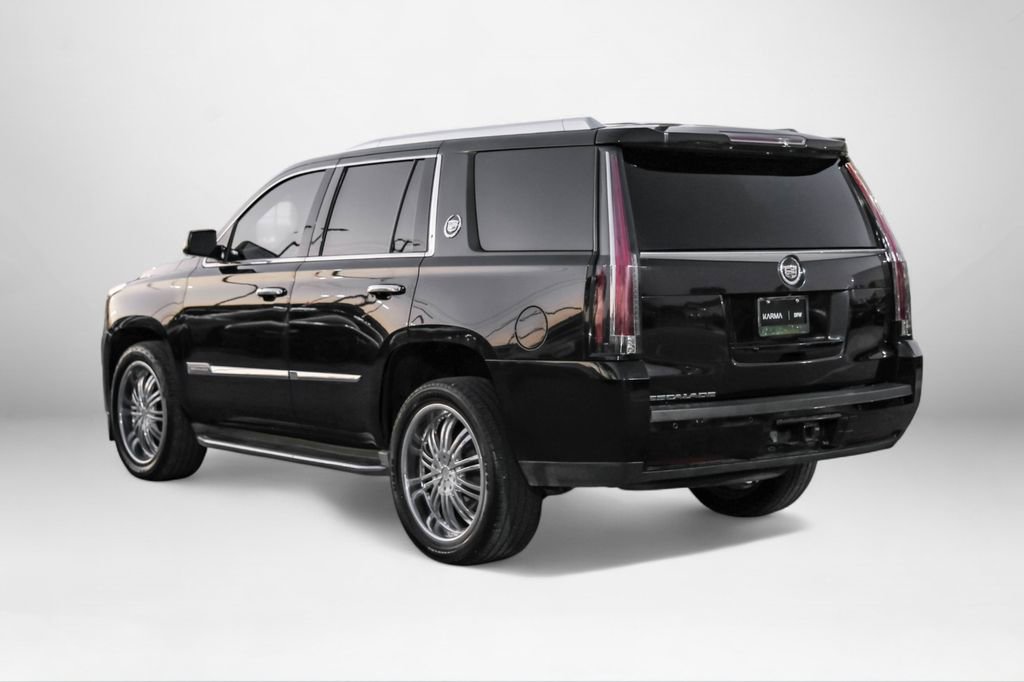 Used 2015 Cadillac Escalade Luxury image 8