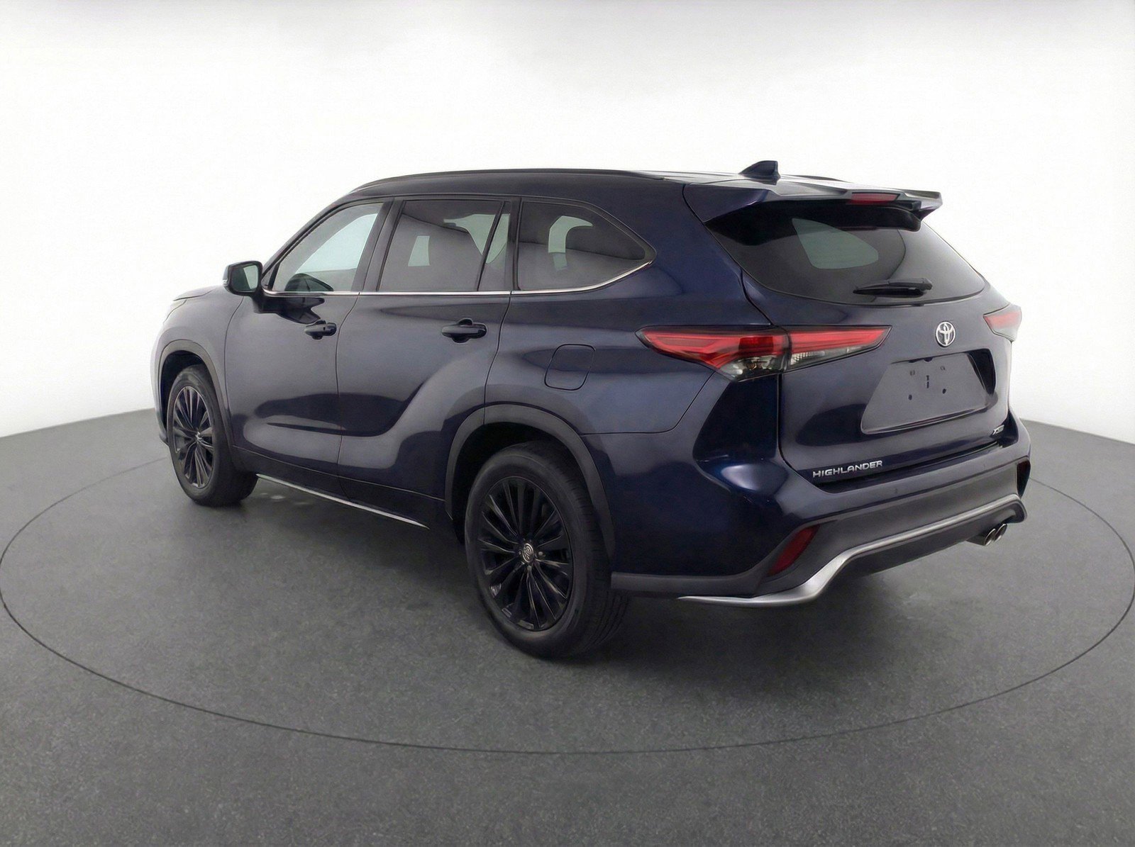 Used 2024 Toyota Highlander XSE image 6