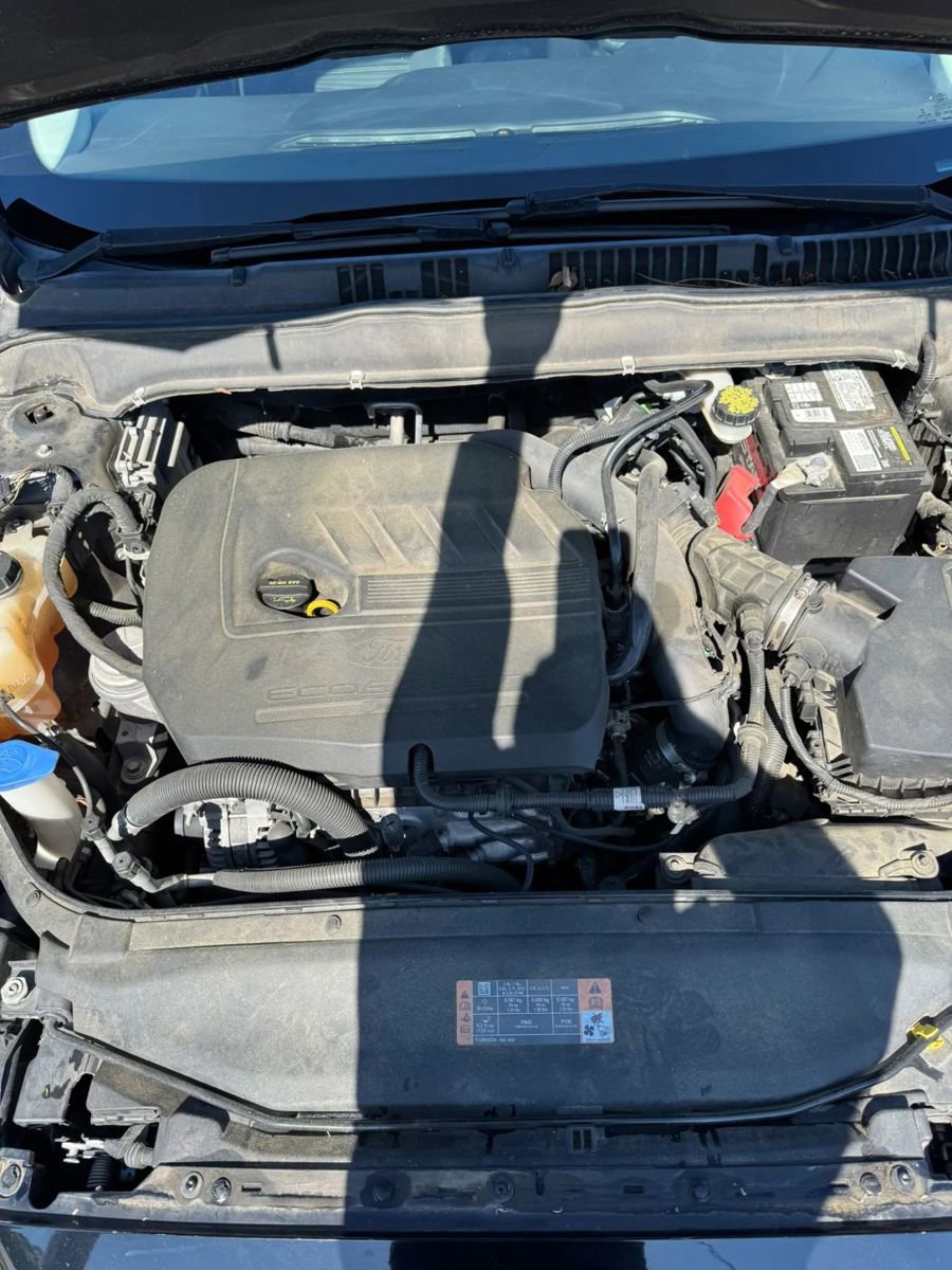 Used 2016 Ford Fusion SE FWD image 22