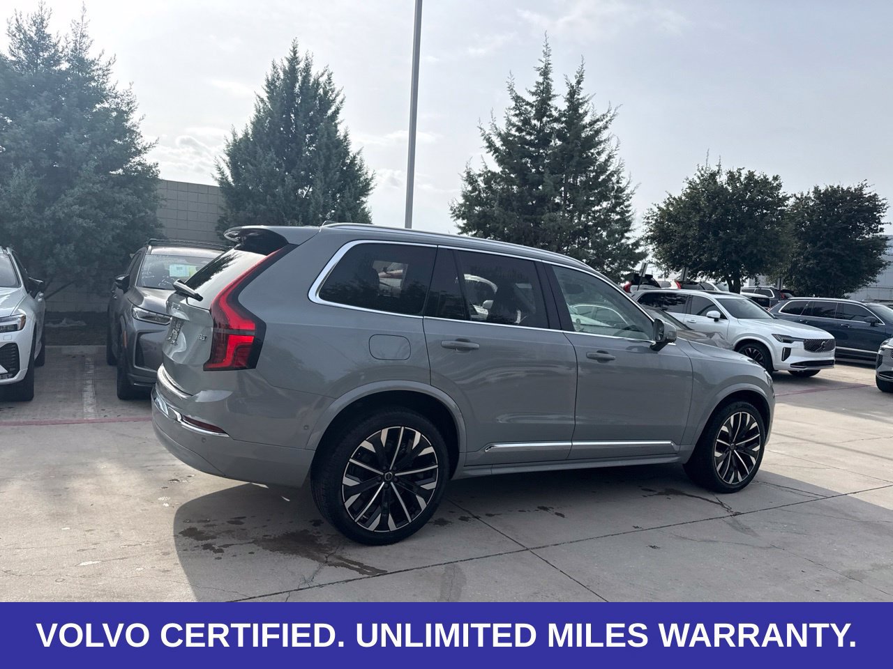 Certified 2026 Volvo XC90 B6 Plus AWD/4WD image 8