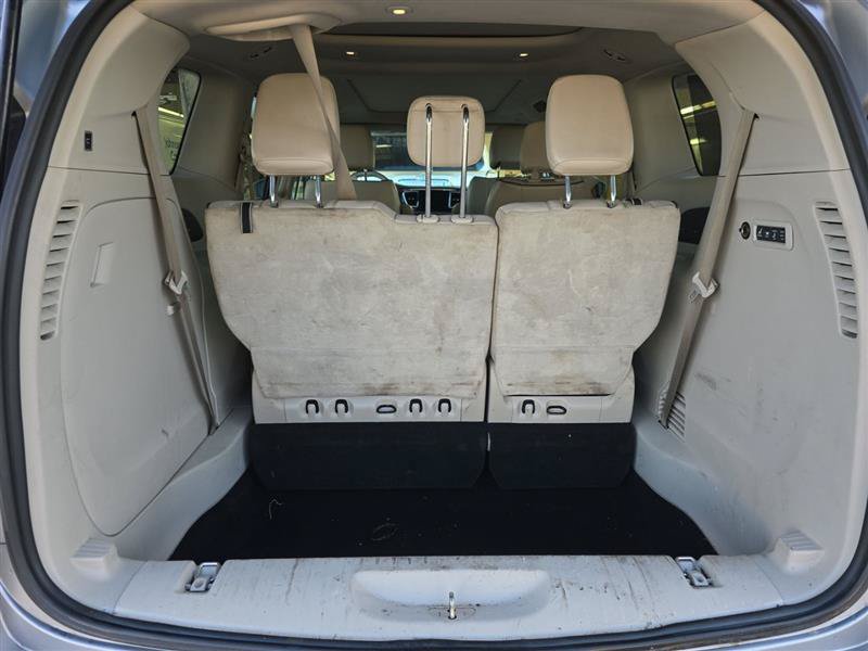 Used 2020 Chrysler Pacifica Limited FWD image 18