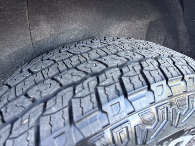 Certified 2025 Chevrolet Suburban Z71 AWD/4WD image 29