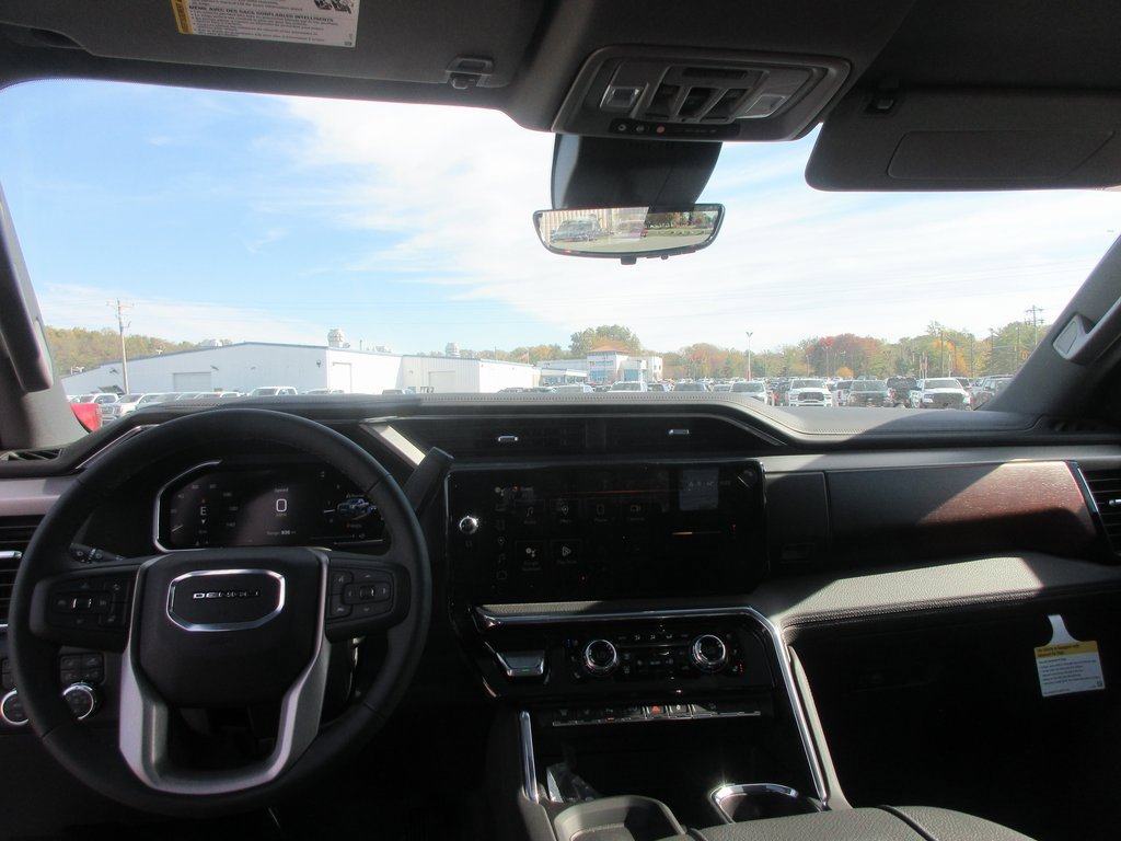 New 2026 GMC Sierra 2500 Denali w/ Denali Reserve Package image 17