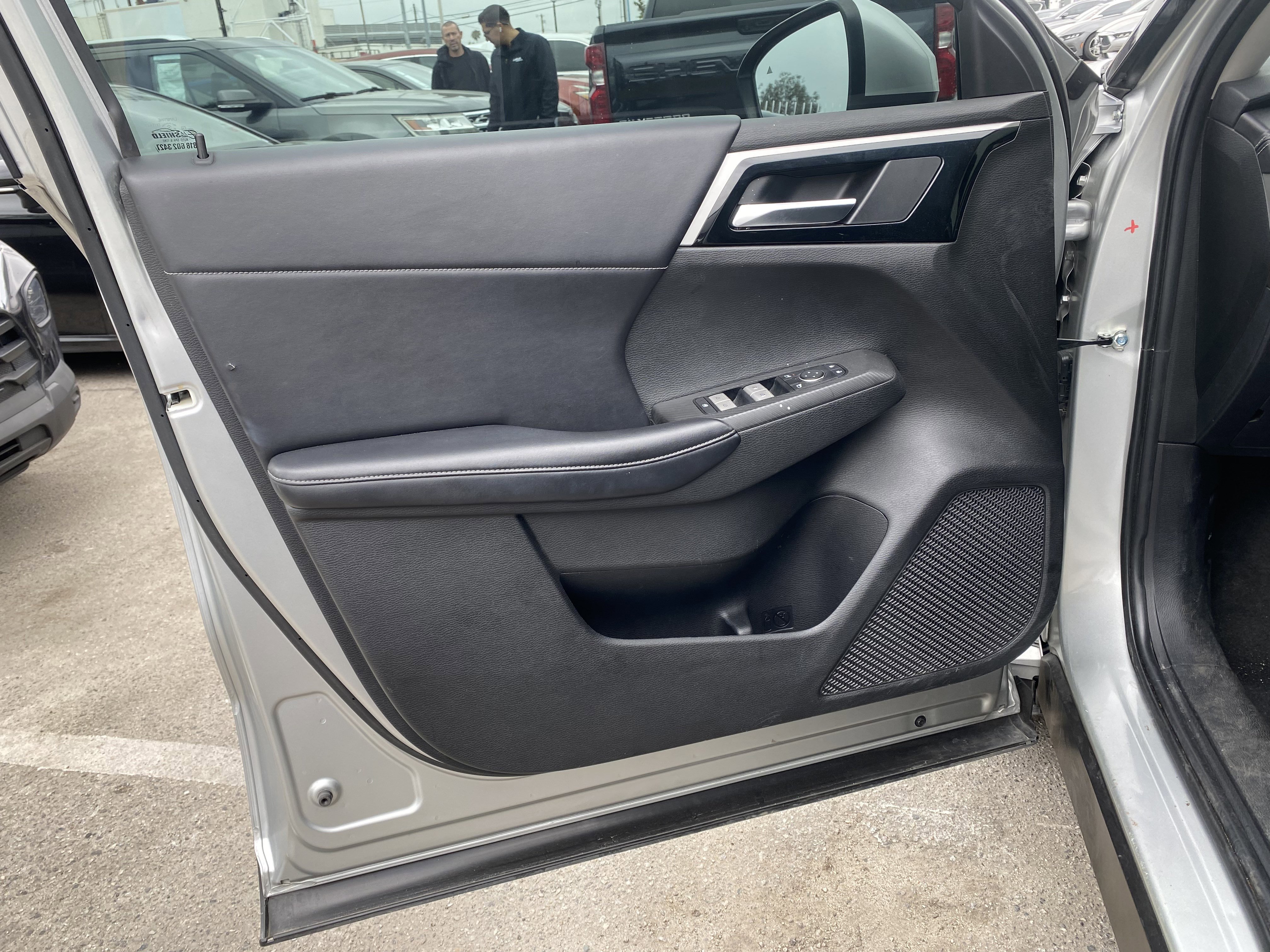Used 2022 Mitsubishi Outlander SE AWD/4WD image 15