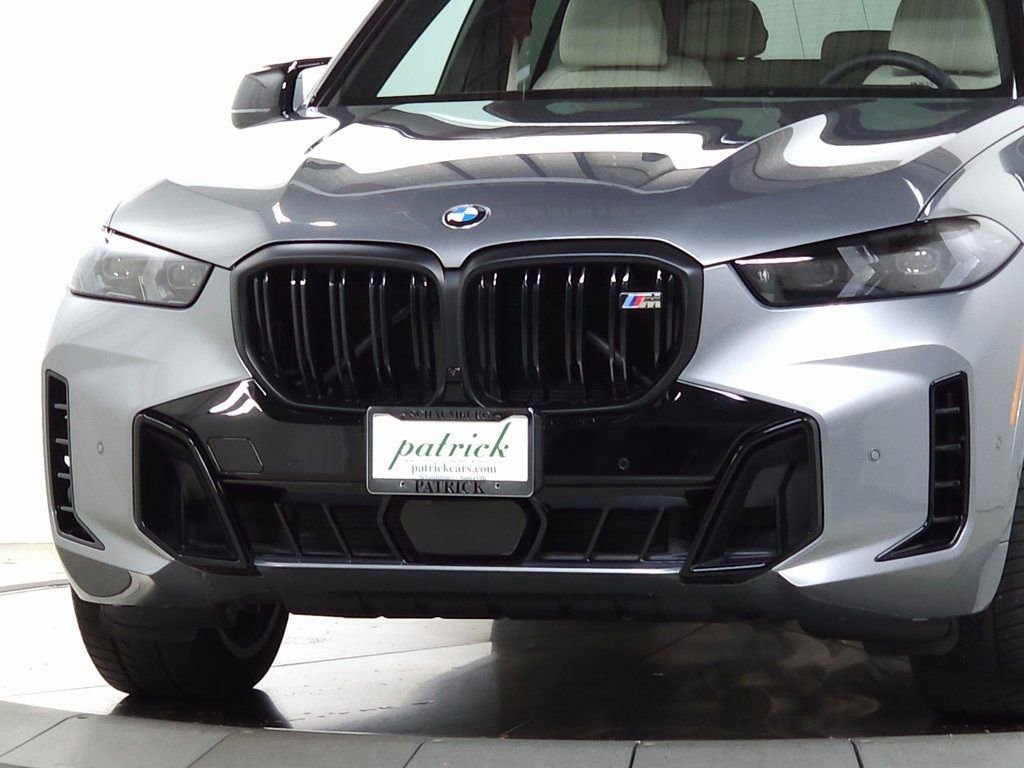 Used 2025 BMW X5 M60i image 3
