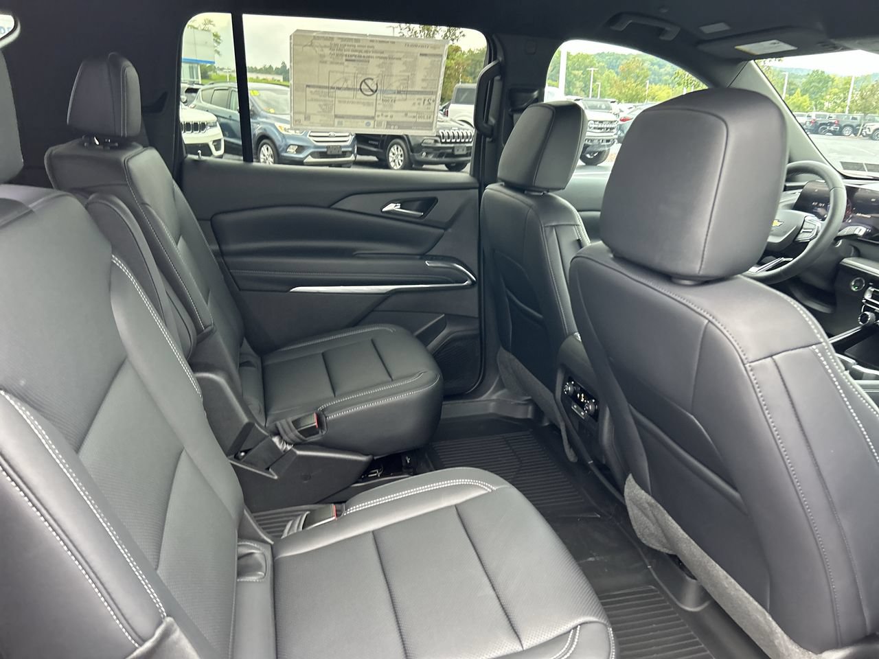 New 2027 Chevrolet Traverse LT w/ Driver Confidence Package AWD/4WD image 17