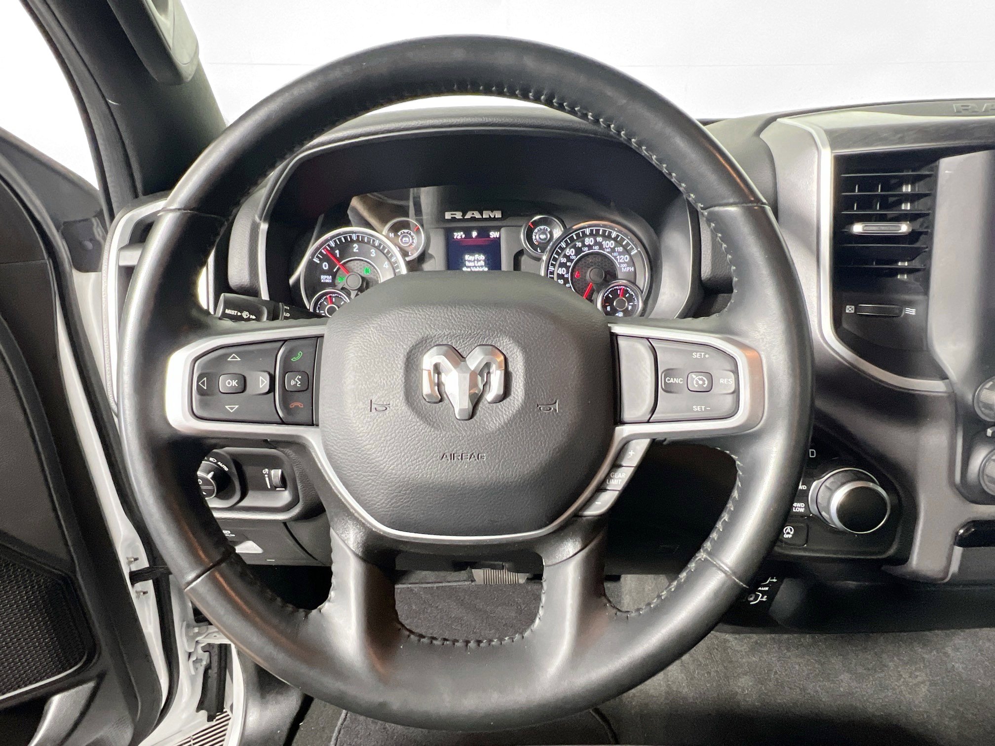 Used 2023 RAM 1500 Lone Star AWD/4WD image 17