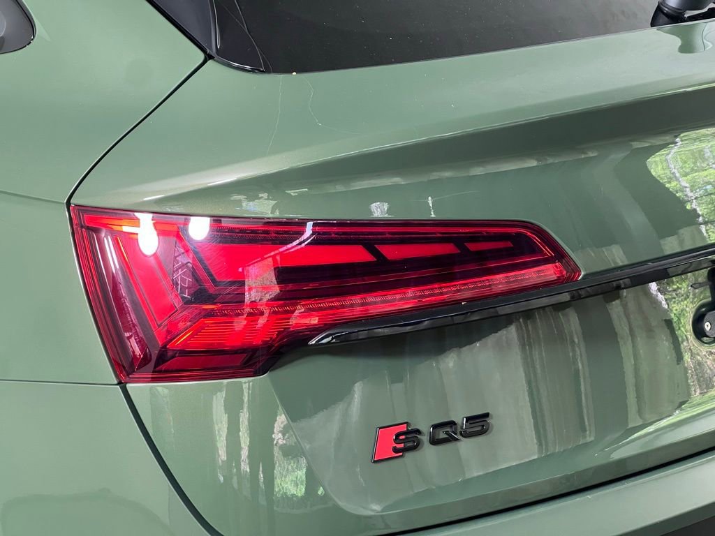 Used 2021 Audi SQ5 Premium Plus w/ Premium Plus Package AWD/4WD image 14