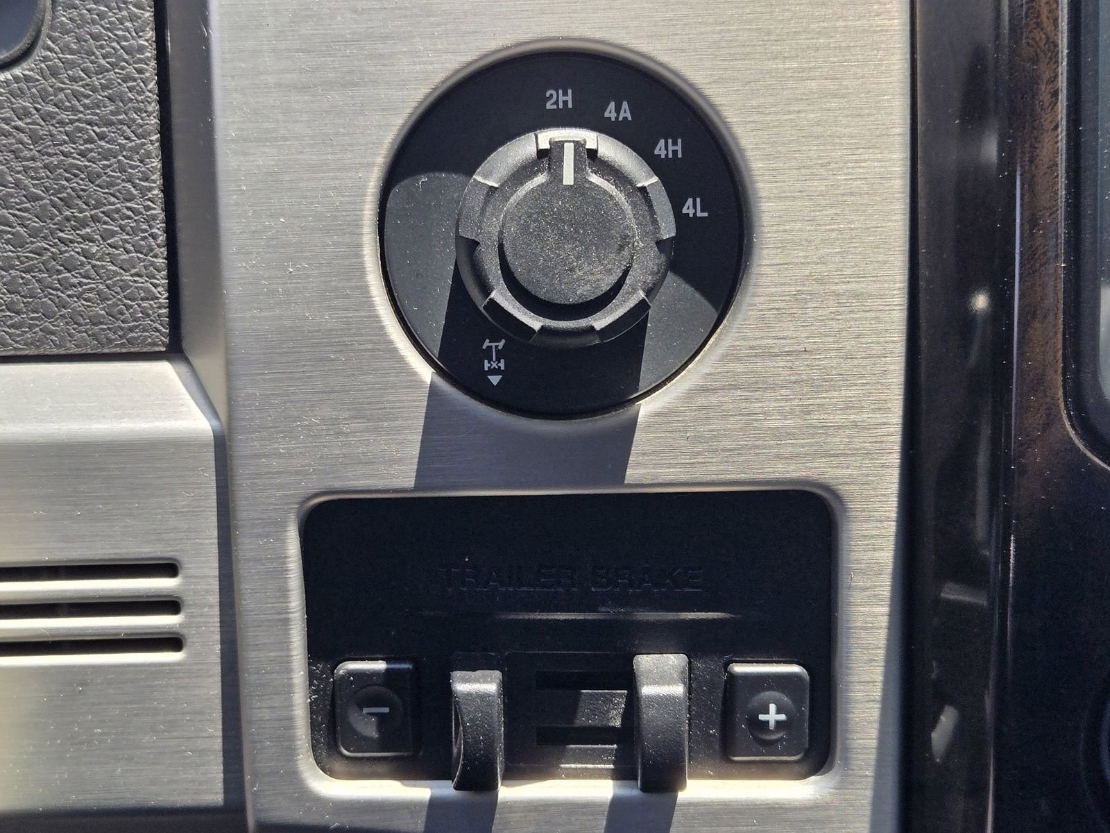 Used 2013 Ford F150 Platinum AWD/4WD image 18