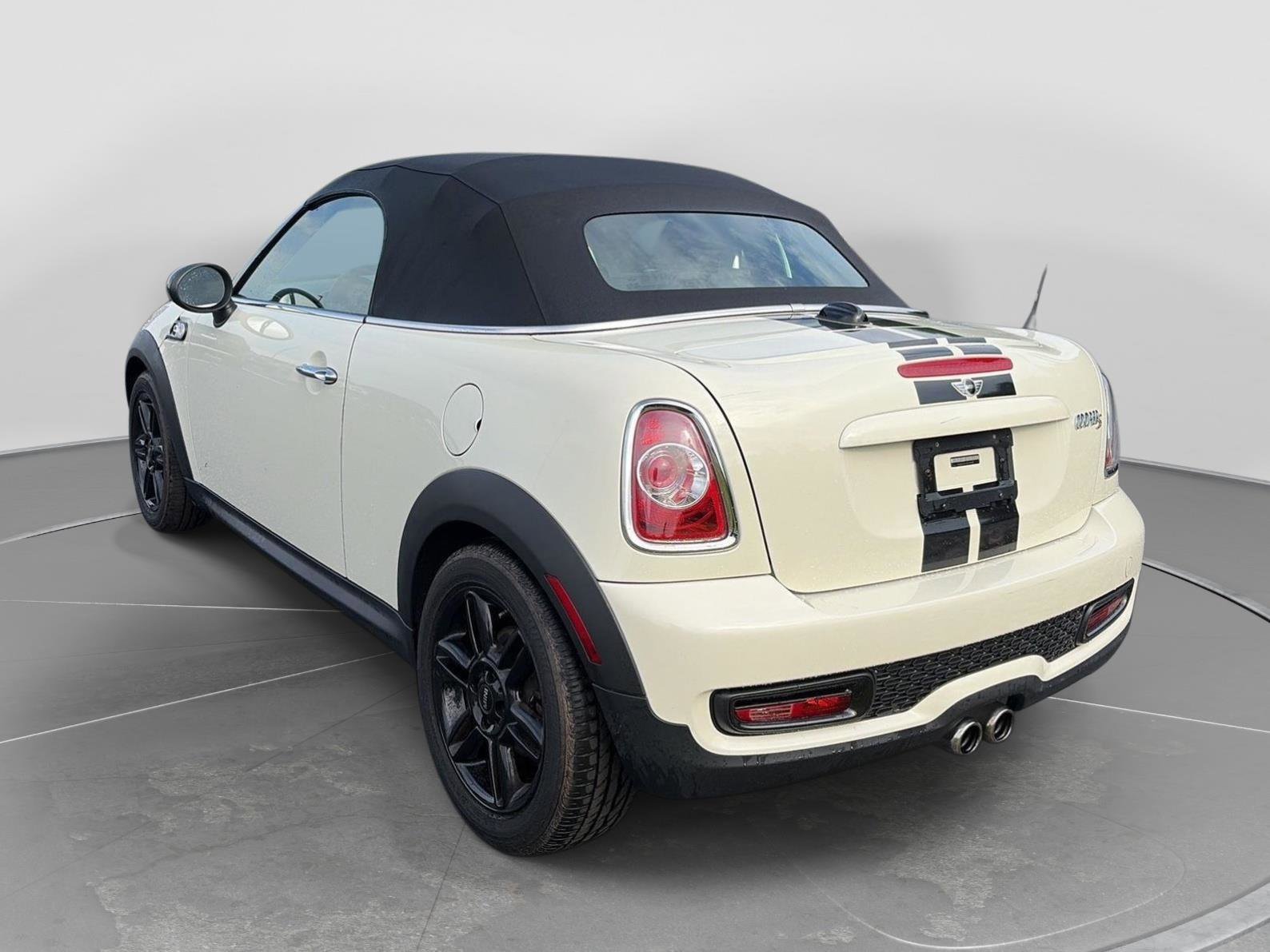 Used 2014 MINI Cooper Roadster S FWD image 3