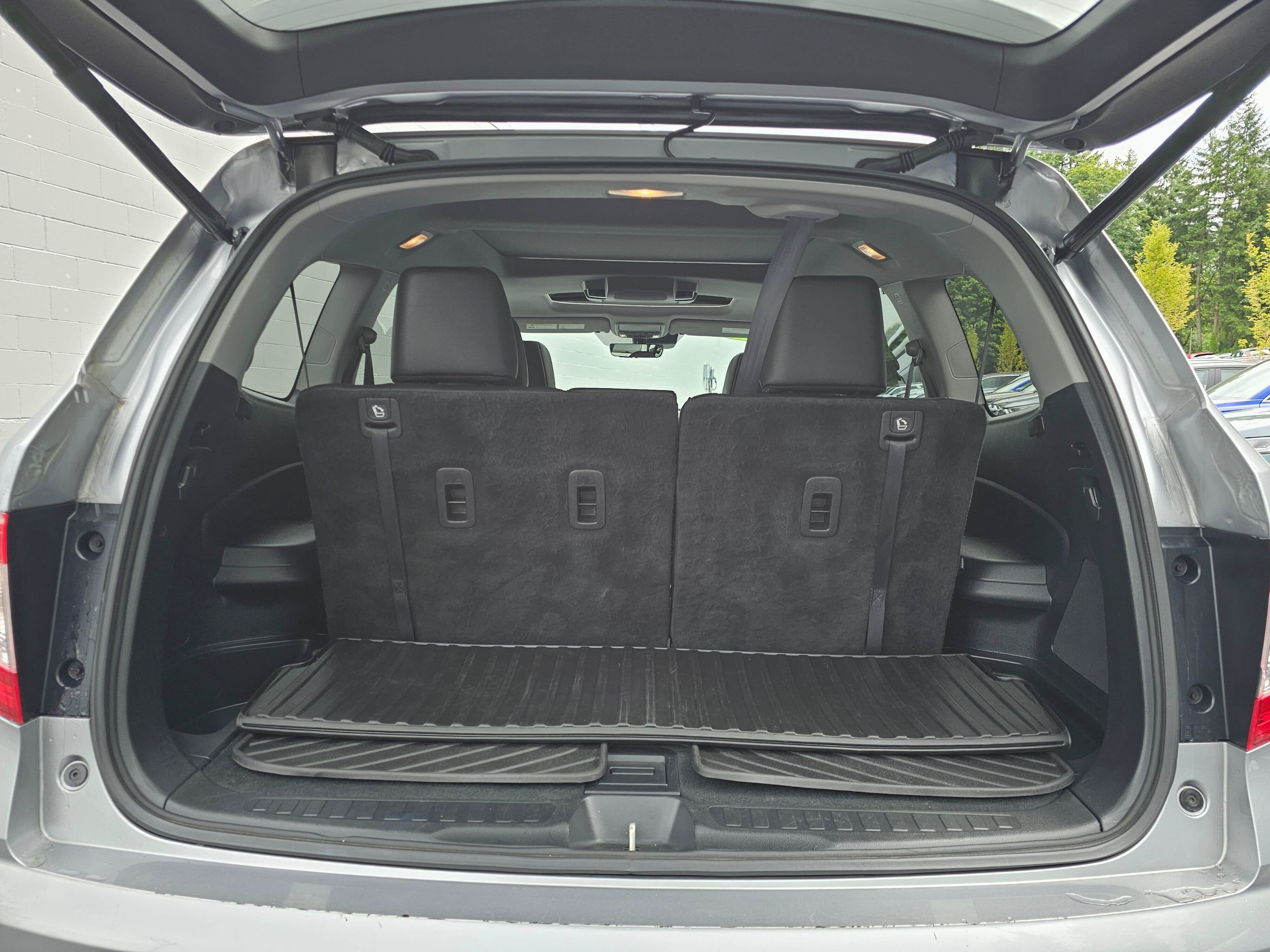 Used 2020 Honda Pilot Elite image 17