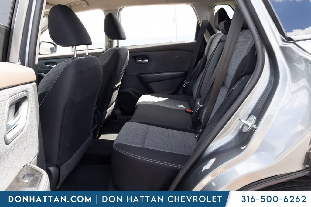 Used 2023 Nissan Rogue SV AWD/4WD image 16