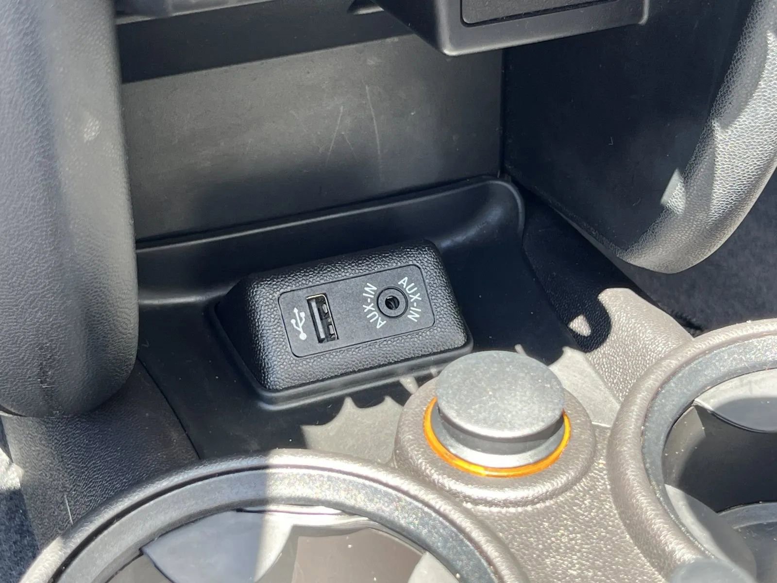 Used 2013 MINI Cooper Convertible FWD image 25