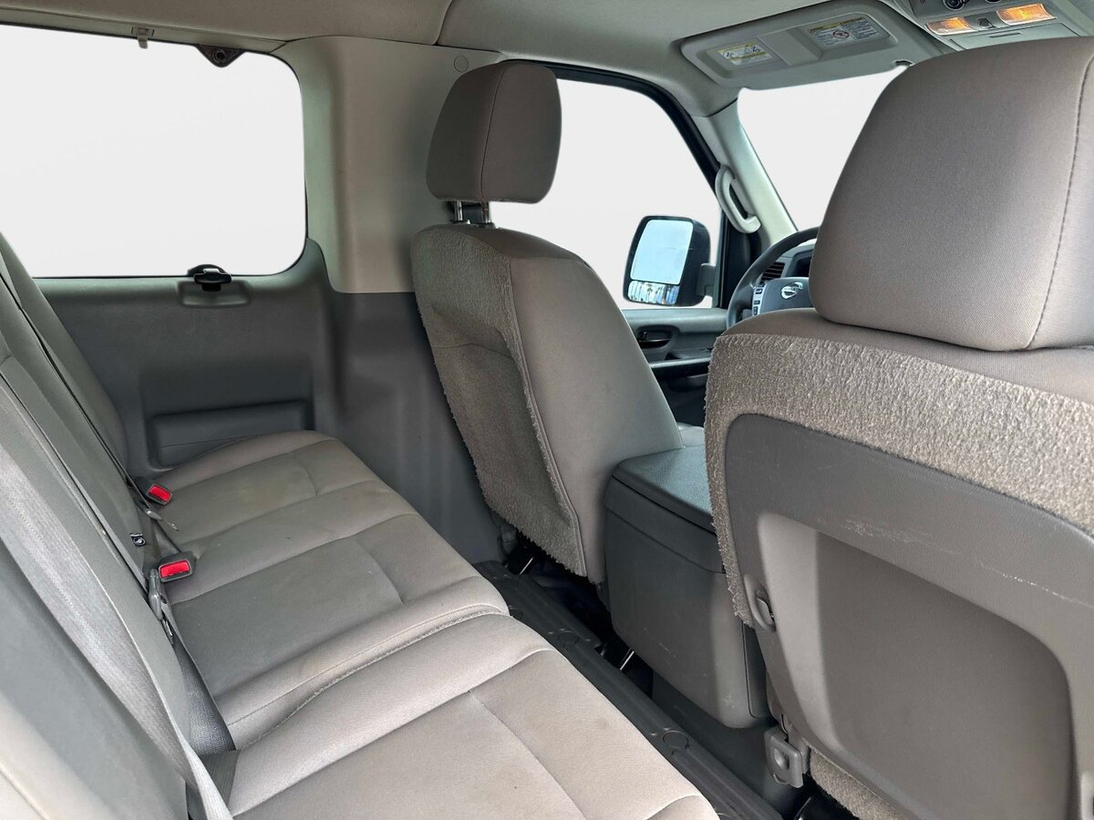 Used 2015 Nissan NV 3500 SV w/ Technology Package RWD image 14