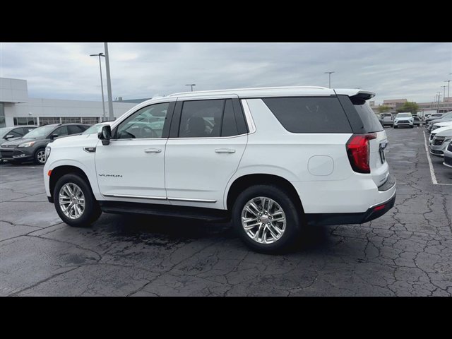 Certified 2023 GMC Yukon SLT w/ SLT Premium Package AWD/4WD image 6