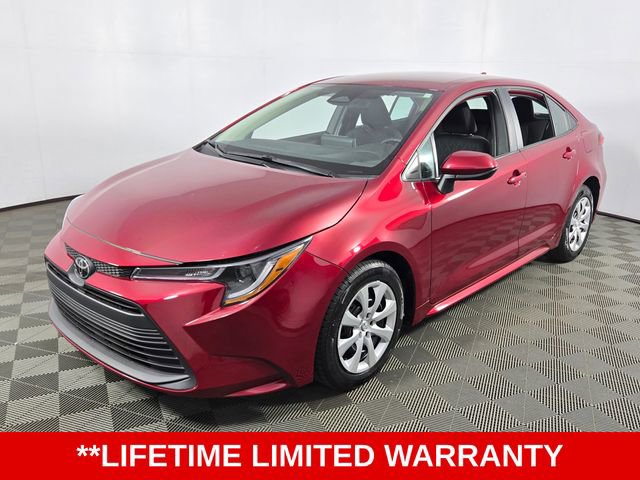 Used 2023 Toyota Corolla LE image 3