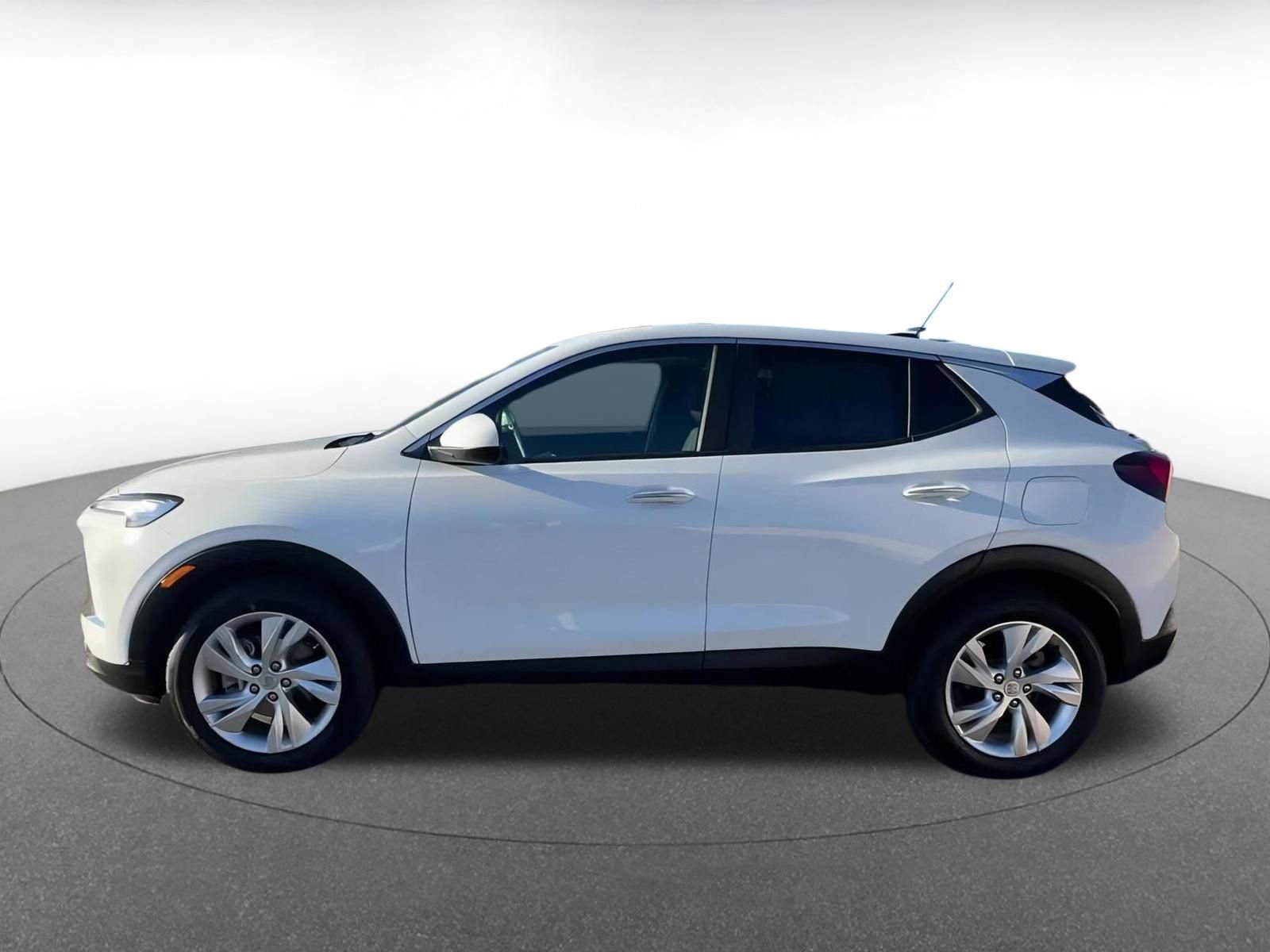 Used 2025 Buick Encore GX Preferred image 9