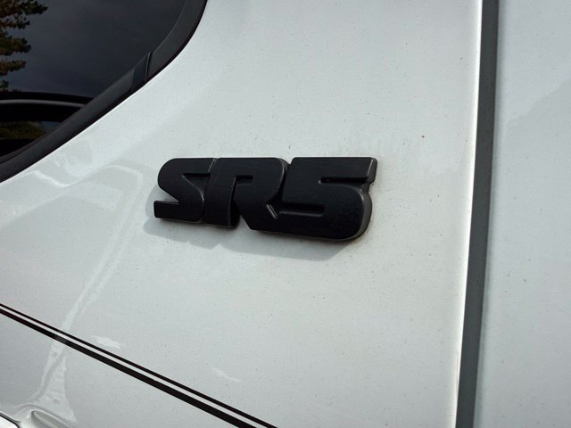 Used 2018 Toyota Tacoma SR5 RWD image 34