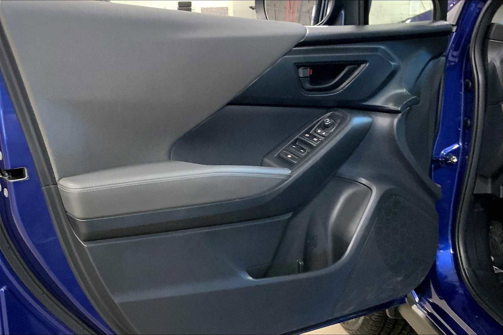 Certified 2025 Subaru Crosstrek 2.0i Premium image 23