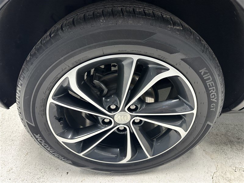 Used 2021 Buick Encore GX Select image 13