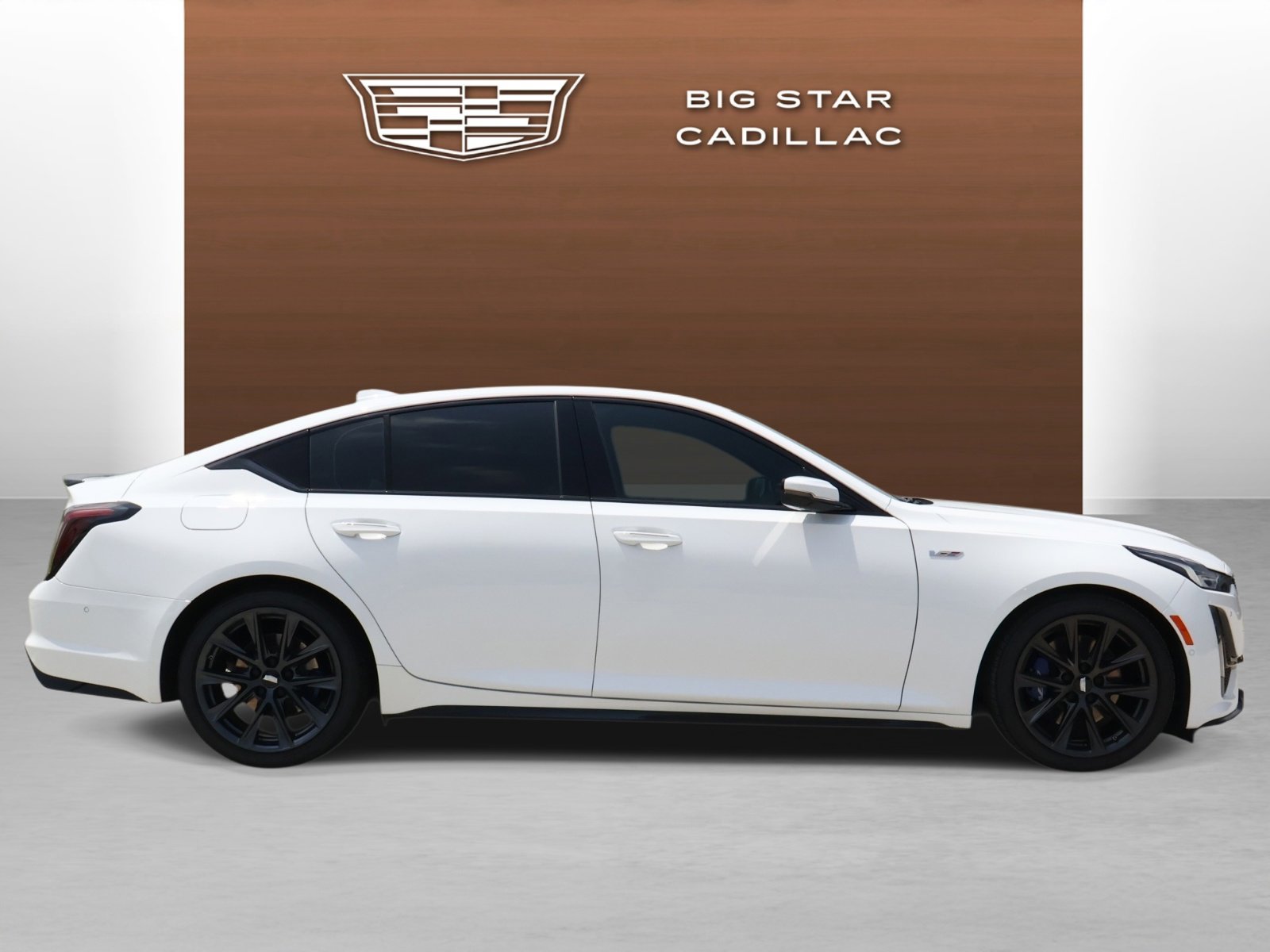 Used 2022 Cadillac CT5 V w/ Premium Package RWD image 6