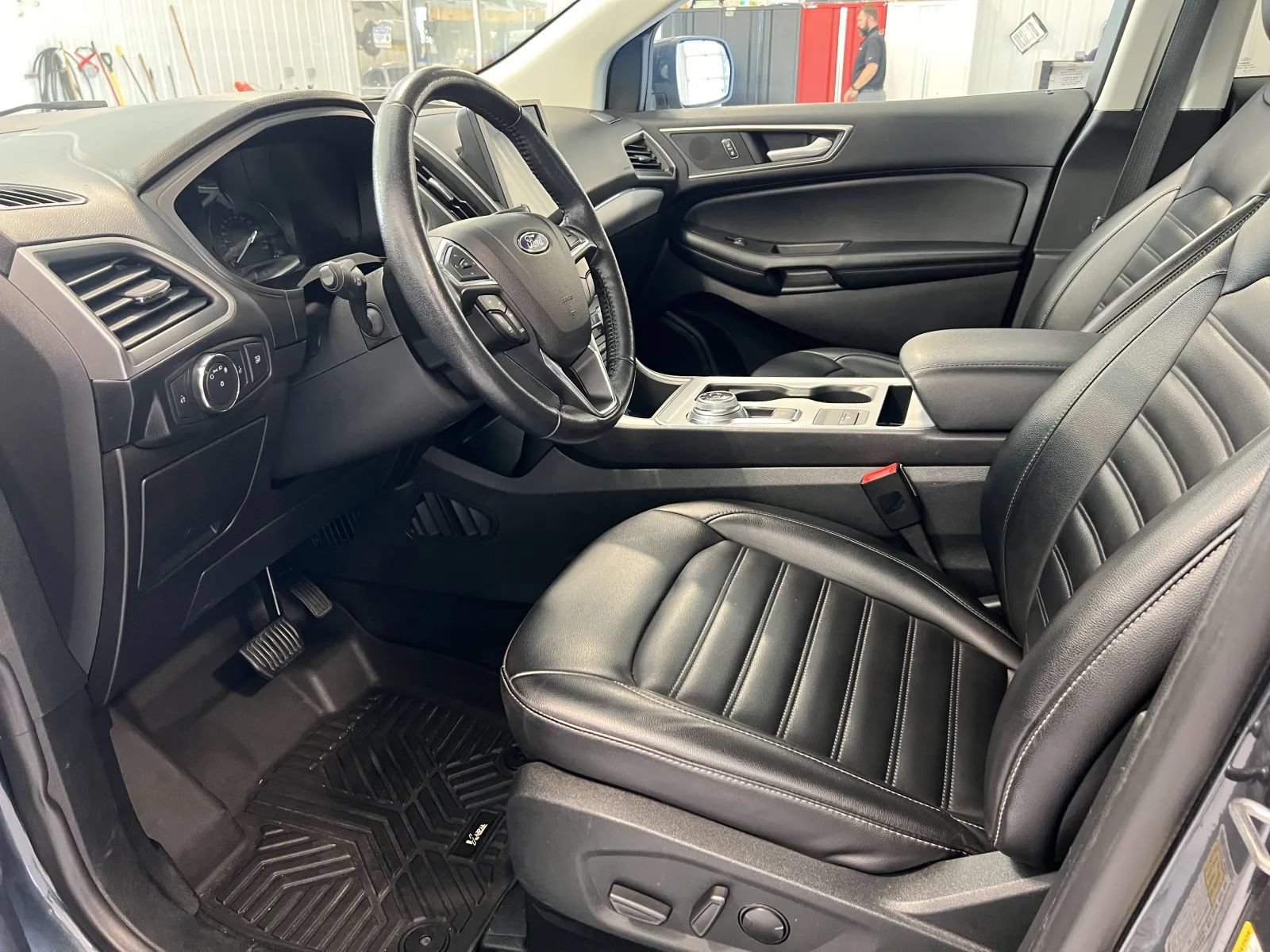 Used 2022 Ford Edge SEL AWD/4WD image 10