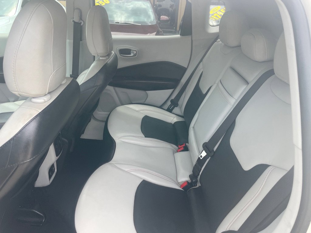 Used 2020 Jeep Compass Limited image 15