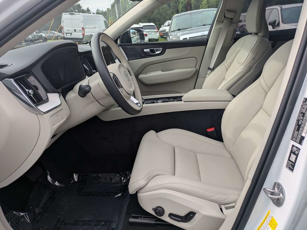 Certified 2026 Volvo XC60 B5 Ultra w/ Protection Package Premier AWD/4WD image 21