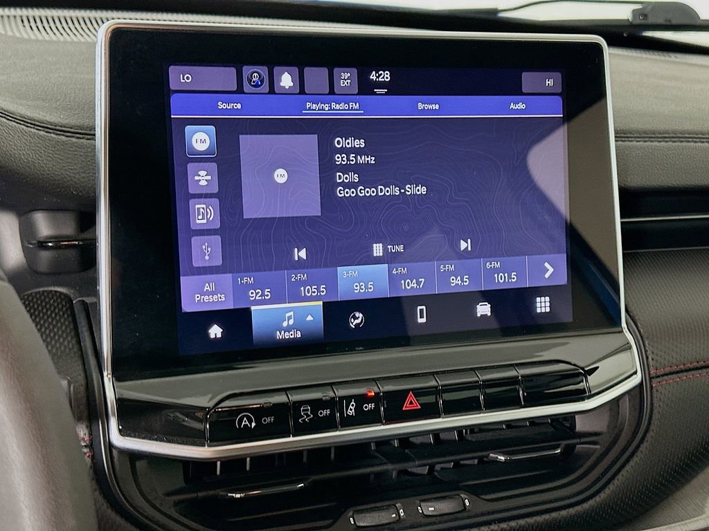 Used 2022 Jeep Compass Trailhawk image 20