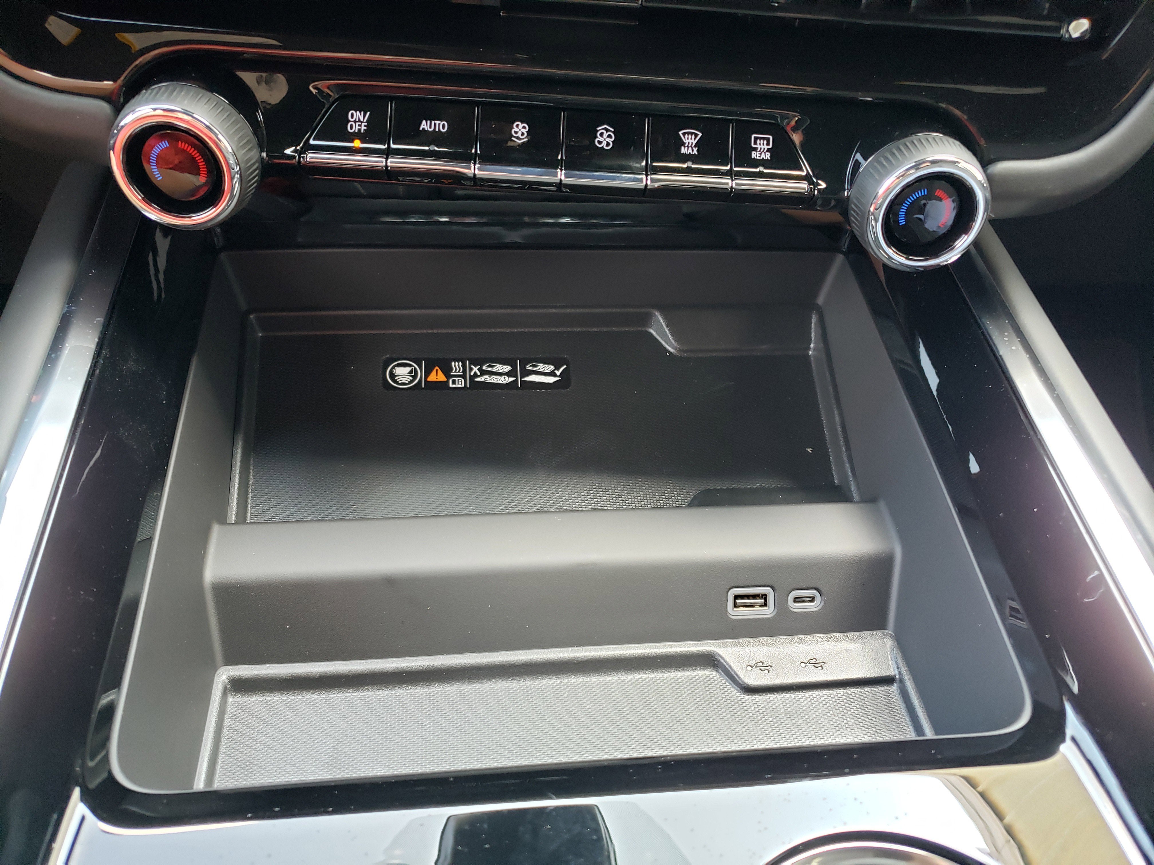 New 2026 Chevrolet Tahoe Premier w/ Sun And Tow Package image 21