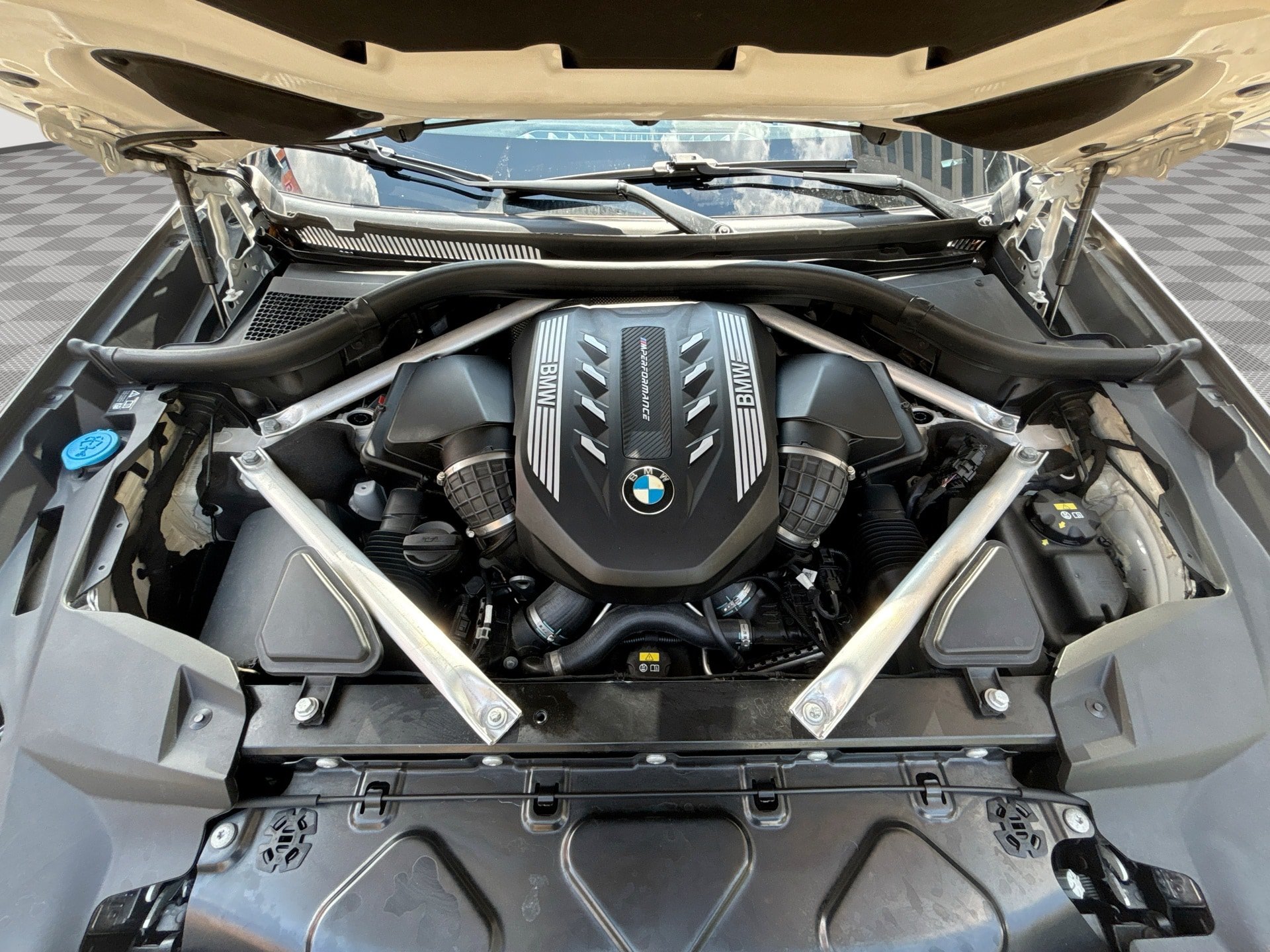 Used 2021 BMW X7 M50i AWD/4WD image 18
