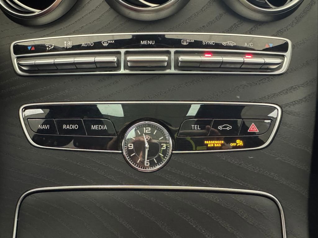 Used 2021 Mercedes-Benz C 300 Sedan image 29