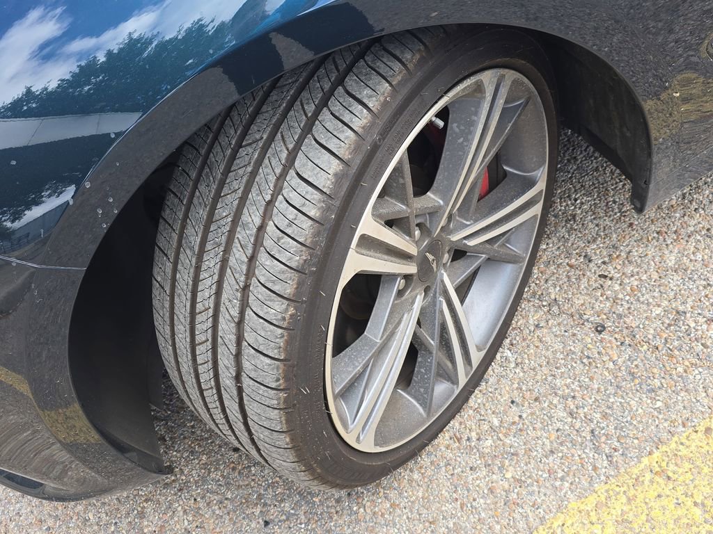 Used 2025 Genesis G70 2.5T w/ Sport Prestige Package image 31