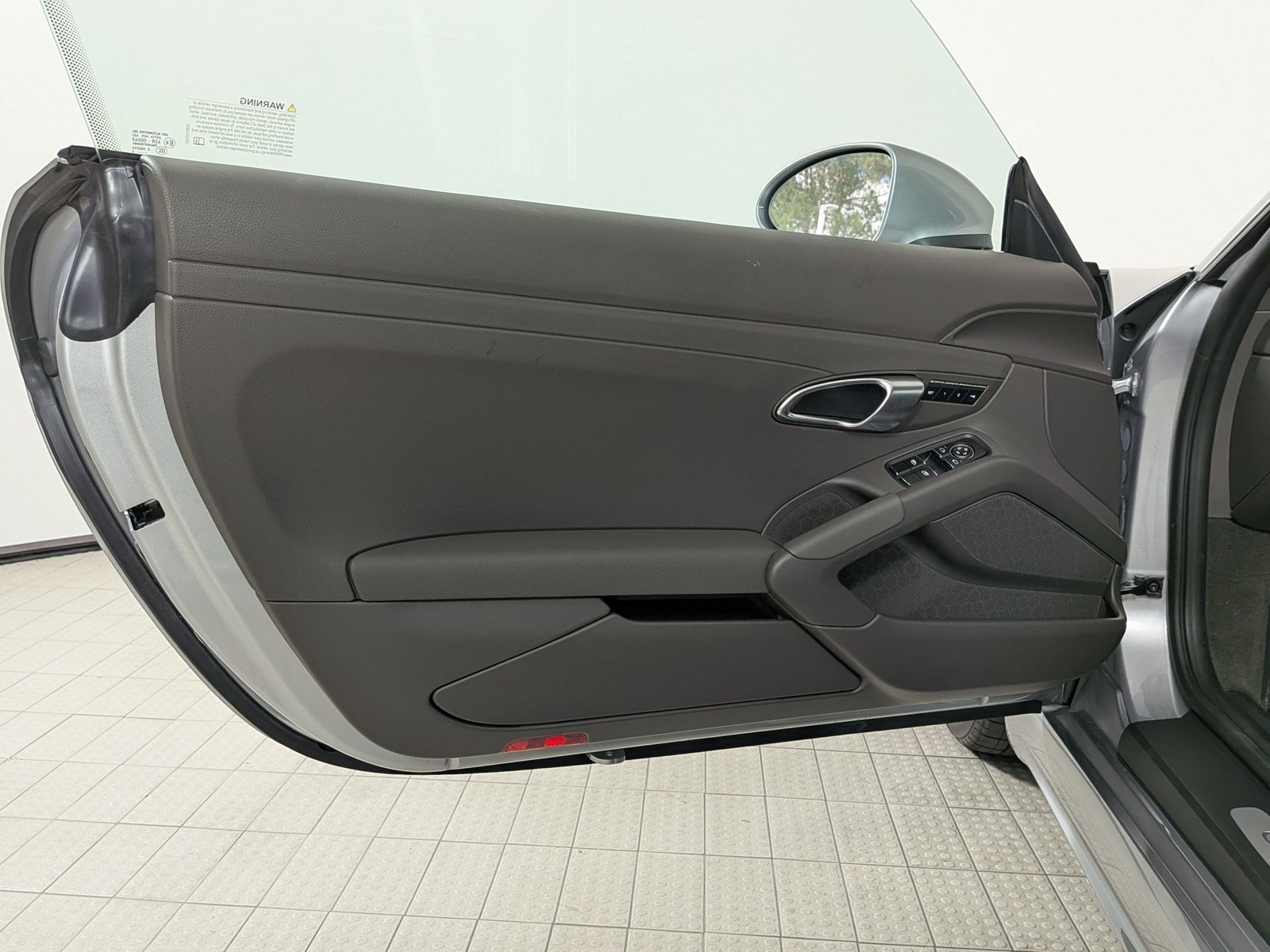 Certified 2025 Porsche 718 Cayman RWD image 14