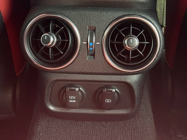 Used 2021 Kia Stinger GT-Line w/ Sun & Sound Package RWD image 16