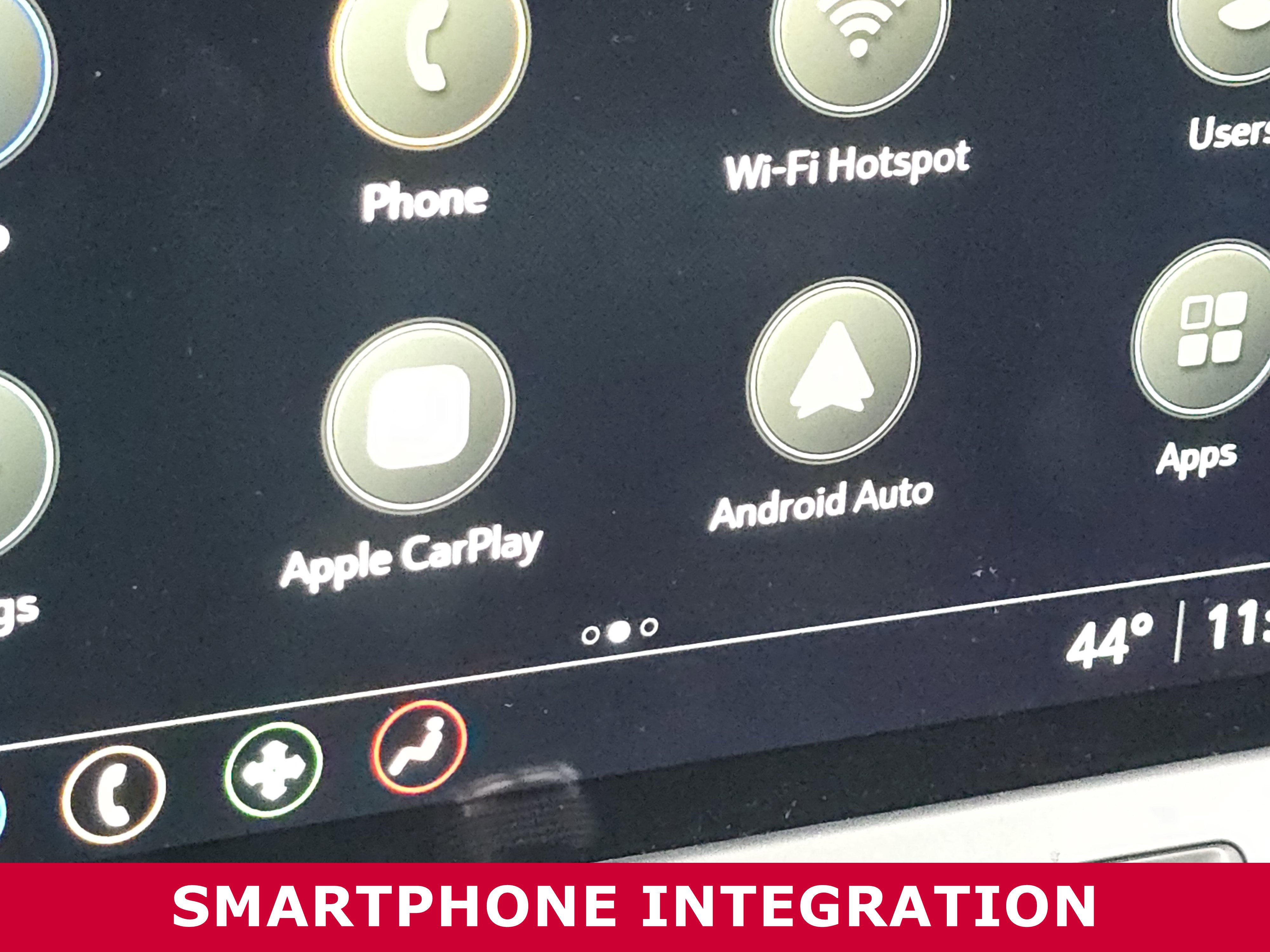 Used 2025 Chevrolet Blazer LT image 2