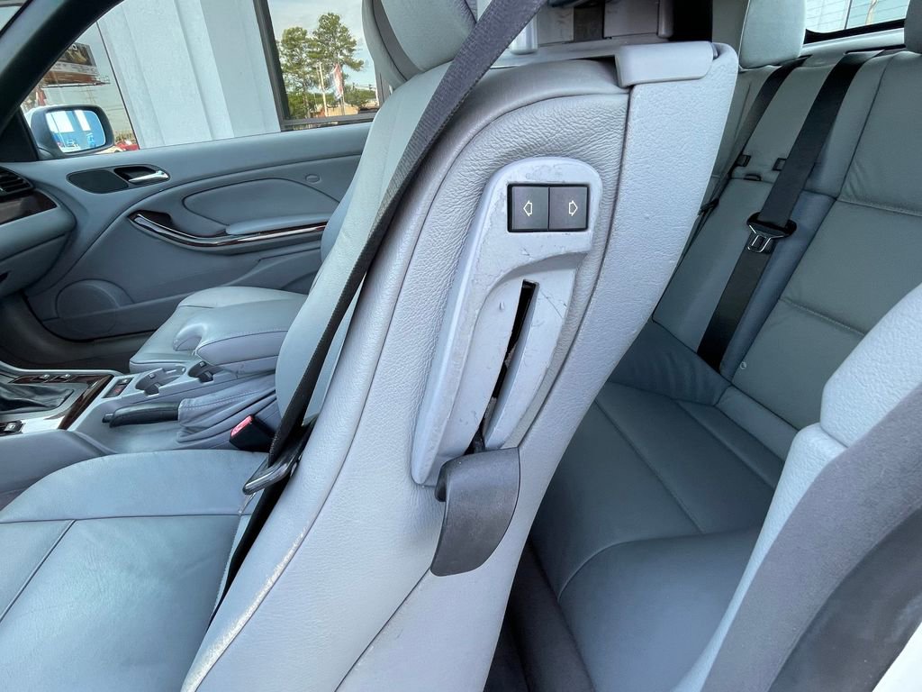 Used 2005 BMW 325Ci Convertible image 22