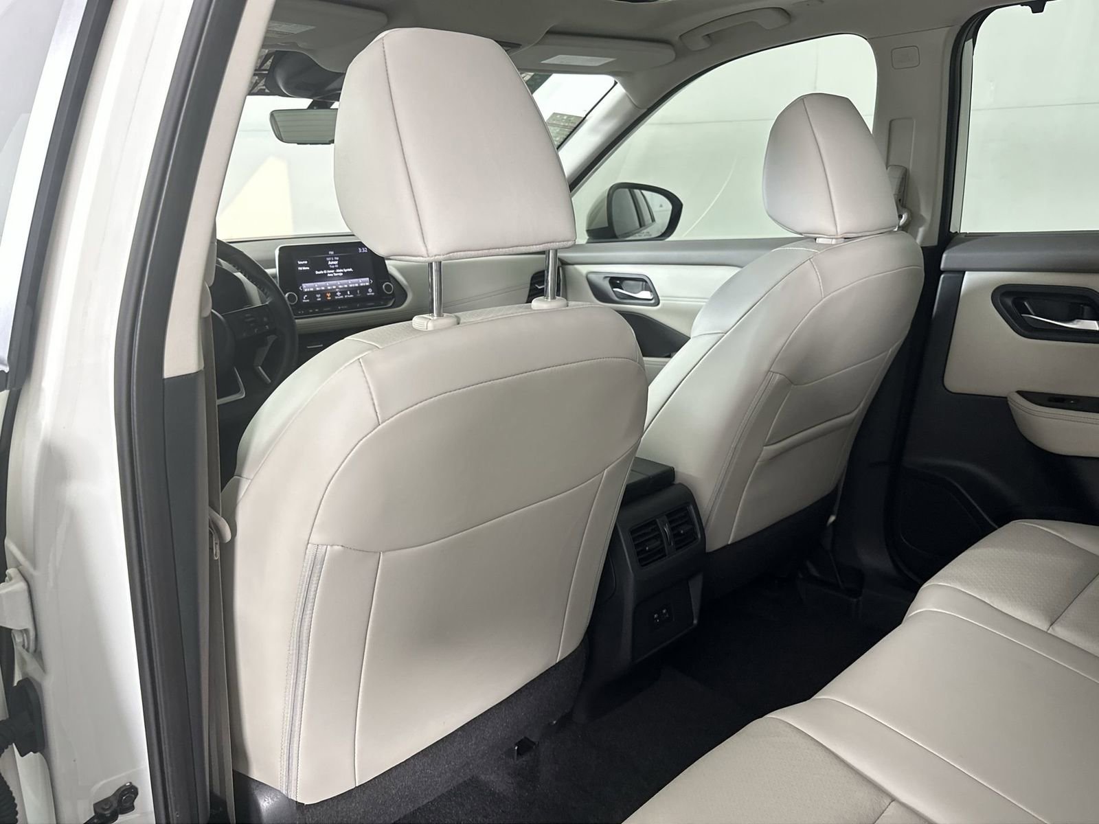 Certified 2023 Nissan Rogue SV w/ SV Premium B Package image 24