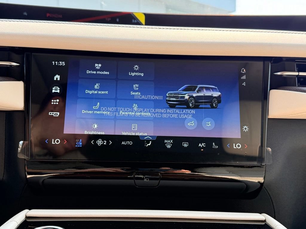 New 2027 Lincoln Navigator Reserve w/ Jet Appearance Package AWD/4WD image 18