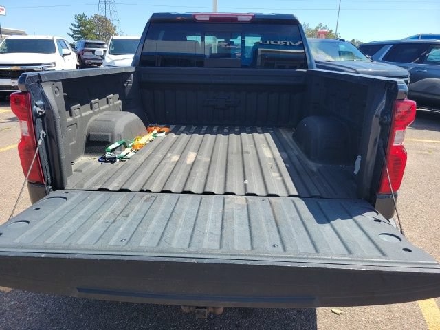 Used 2022 Chevrolet Silverado 1500 LT AWD/4WD image 11