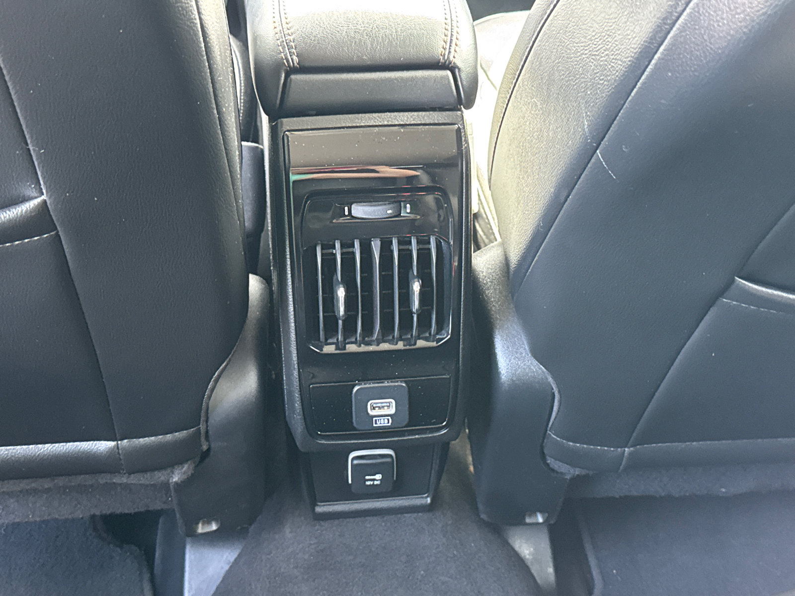 Used 2022 Jeep Compass Limited AWD/4WD image 7